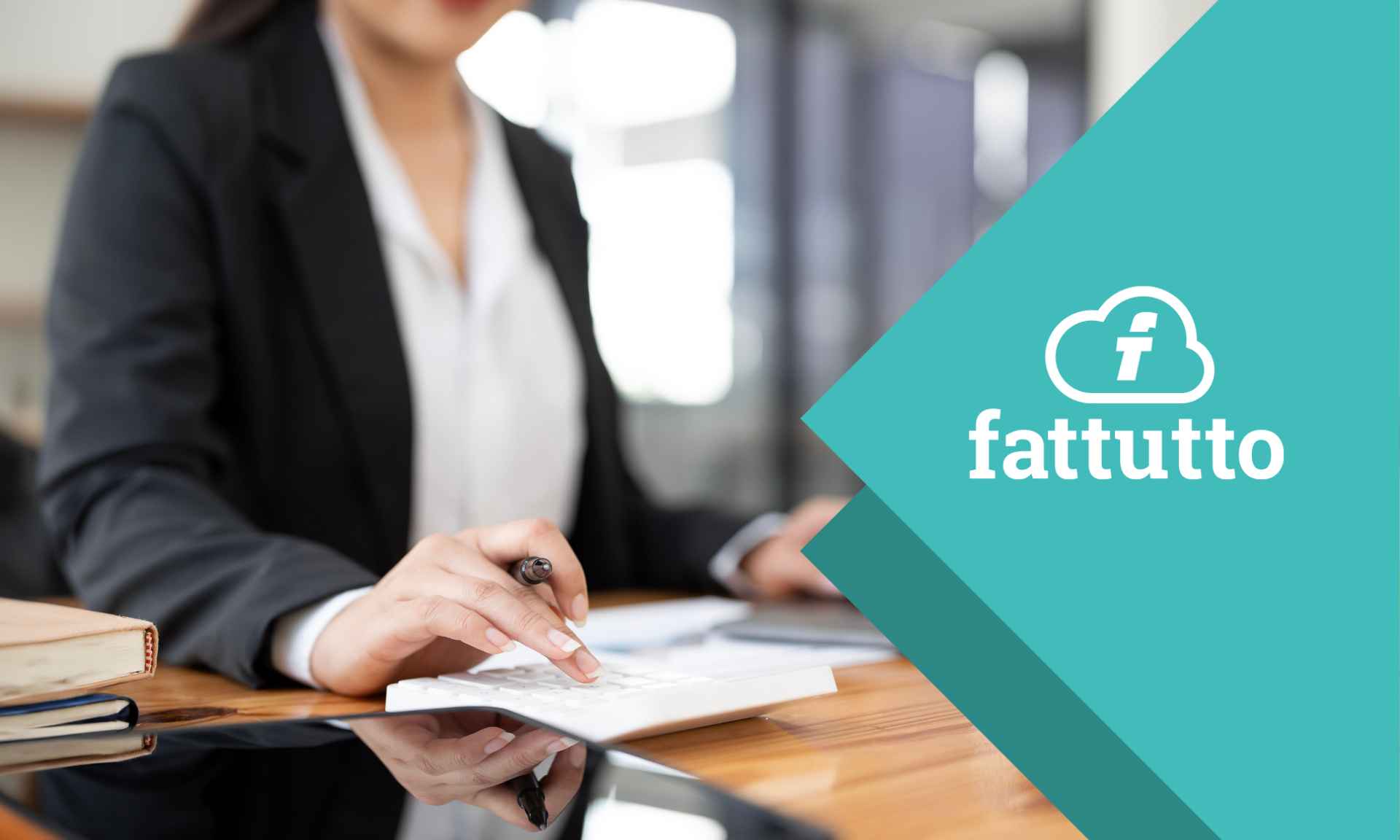 fattura immediata donna al pc